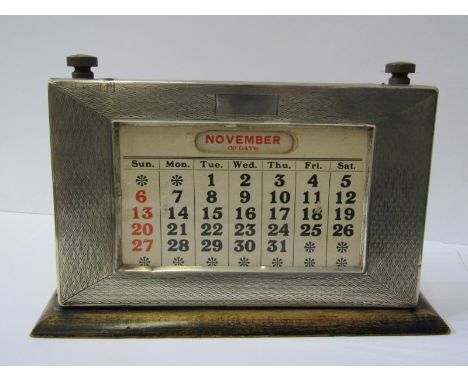 SILVER PERPETUAL CALENDAR, table top calendar with engine turned decoration, 13cm height, Birmingham 1929 