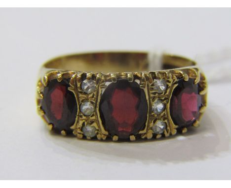 9ct YELLOW GOLD GARNET GYPSY STYLE RING, size R 