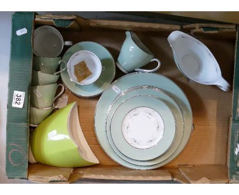 A collection of Simpson (Potters) Chinastyle Sedgemoor dinner and teaware together with Carltonware stylized planter. 