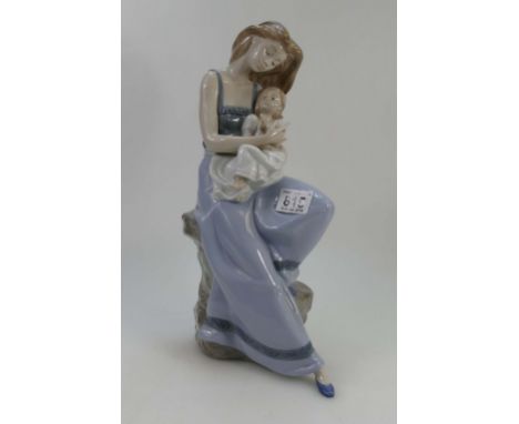 Large Nao porcelain figure of woman cuddling small girl, height 37cm