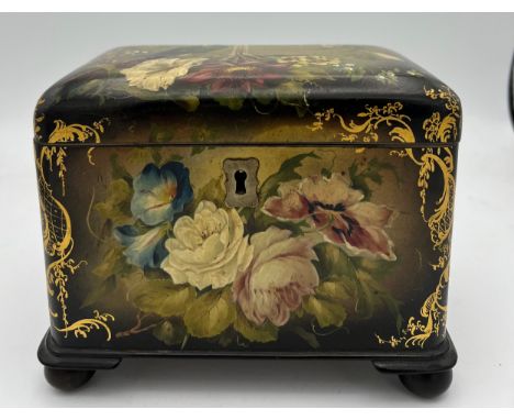 A fine quality 19thC papier-mâché tea caddy with painted and gilt decoration. 16 x 9 x 13 cm h. Ivory declaration submission 