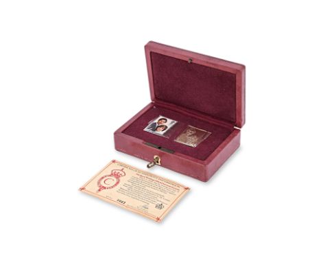A CHARLES AND DIANA ROYAL WEDDING GOLD COMMEMORATIVE PLAQUE
Produced in 18k gold, with a portrait of the Royal couple after t