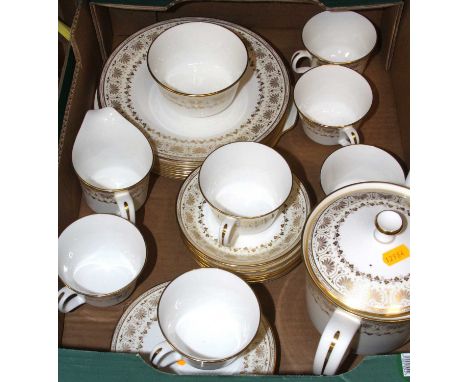 A Minton Jubilee pattern six place tea service