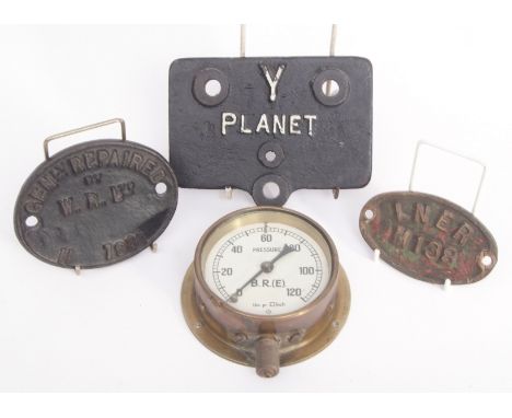 Mixed Lot: brass cased pressure gauge with scale of 0 to 120 and marked "BR (E )" together with an oval plaque "LNER, M138", 
