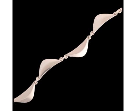 BERNHARD HERTZ - a Danish modernist sterling silver wing panel bracelet, 18cm, 12g . Condition Report:No damage or repair, on