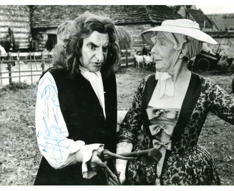 GRIFFITH HUGH: (1912-1980) Welsh Actor, Academy Award winner. Vintage signed 9.5 x 7 photograph of Griffith standing outdoors