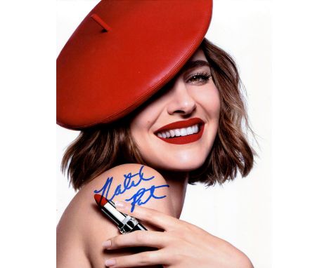 PORTMAN NATALIE: (1981- ) Israeli-American Actress, Academy Award winner. Very attractive signed colour 8 x 10 photograph of 