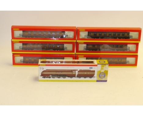 Hornby (China) 00 Gauge NRM maroon Coronation Locomotive and coaches, R2689 70thAnniversary issue  Coronation Class 6229 'Duc