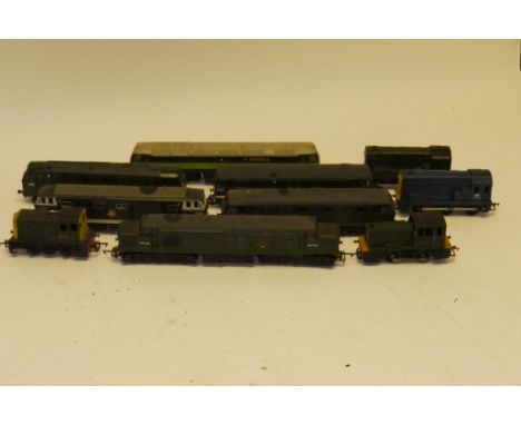 Repainted Triang/Hornby OO Gauge Diesel Locomotives, including Dock Shunter, class 06 0-4-0DS, class 08, 25, 29 (2), 35 'Hyme