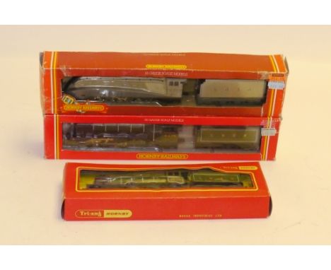 Hornby (Margate)  LNER Locomotives and Tenders, R099 Class A4 'Silver Fox', R042 green Class A2 4-6-2 4476 'Royal Lancer' and