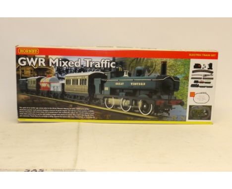 Hornby (China) 00 Gauge R1000 GWR Mixed Traffic Goods Set, comprising 0-6-0 Pannier Tank, 2x 4-wheel coaches and three trucks