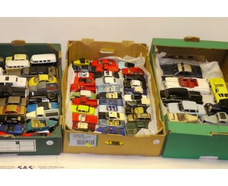 Unboxed Die-Cast Vehicles, A collection of 1: 24 scale and smaller vintage and modern private and commercial vehicles by vari