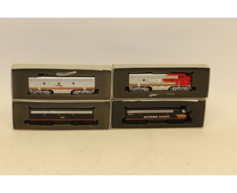 Bachmann American HO Gauge Diesel Locomotives,  comprising F7A/B pairs in Santa Fe 'Warbonnet' livery and Southern Pacific 'B