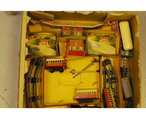 Brimtoy and Other O Gauge Trains, including small boxed set no 305, G, large passenger set T 333 S, contents G, box P, with m