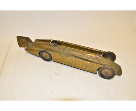 Gunthermann Golden Arrow, A clockwork tin plate land speed record car, in generally poor condition rust and dents with no key