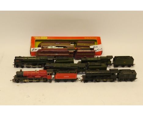 Triang/Hornby OO Gauge Steam Locomotives, including two 'Britannia's with tenders, 'Albert Hall' and tender, 'Lord Westwood' 
