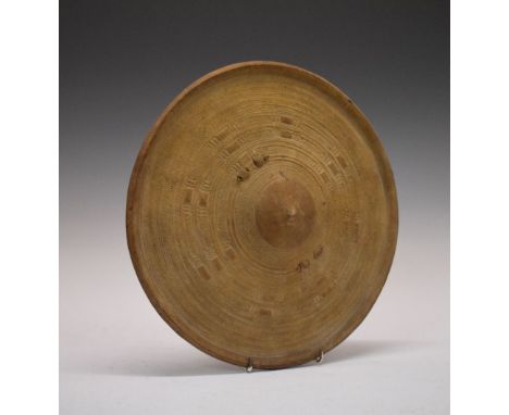 Ethnographica - Late 19th/early 20th Century Gashan shield, Somalia, probably onyx hide, of convex form with incised decorati