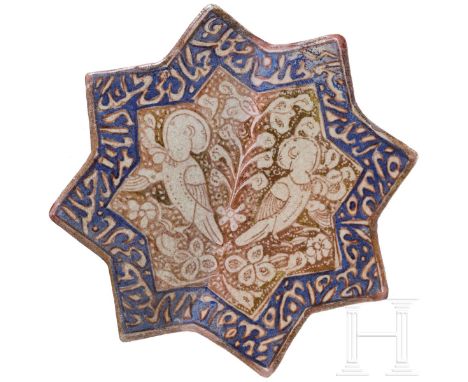 Sternfliese, Iran, Kaschan (Persien), 13. - 14. Jhdt.  Sternförmige Fliese, goldbraun und blau glasiert. Im zentralen achtzac