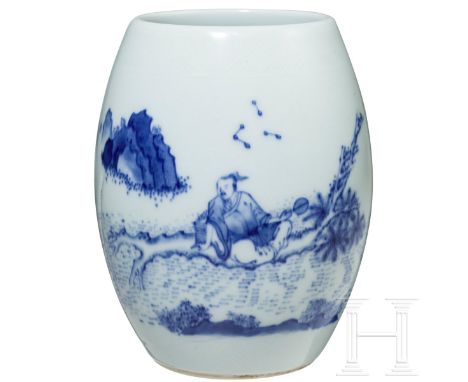 Blau-weiße Vase mit Gelehrtenszene, China, wahrscheinlich Kangxi-Periode (1661 - 1722) oder später  Die Wandung umseitig mit 