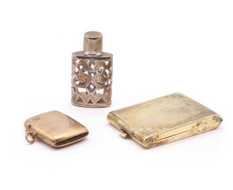 A 9ct gold vesta case, engraved 'Geoff Feb 25.1919' to the front, and 'Lets' verso, Birmingham 1916, 3.8x 3.0cm, 12.53g,toget