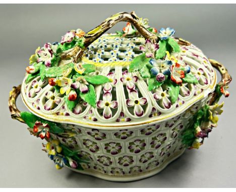 A Worcester chestnut basket and cover with enamelled floral decoration c. 1770 (a/f) 15cm high 