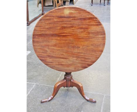 A George III mahogany tripod table. Diam. 76cm H70cm.