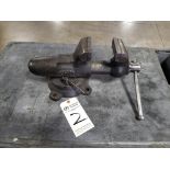 WILTON 835 SWIVEL BASE BULLET VISE