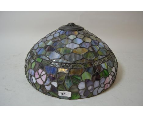 Modern Tiffany style hanging lamp shade, 15ins diameter, 18ins highGood overall conditionMinus centre bolt 