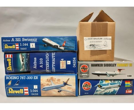 5 model aircraft kits, all 1:72 models of Airliners in sealed boxes, including 3 by Revell and 2 by Airfix, together with a r