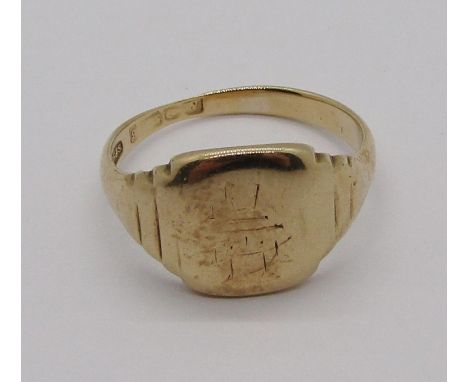 9ct signet ring, size Q/R, 4.3g 