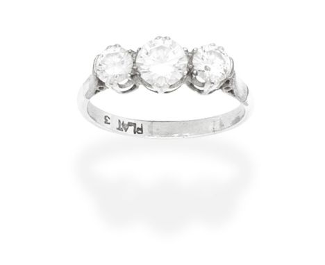 DIAMOND THREE-STONE RINGSet with brilliant-cut diamonds, diamonds approx. 1.30cts total, ring size approx. PFor further infor