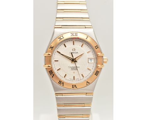 A BOXED GENTS 'OMEGA CONSTELLATION' WRISTWATCH, quartz movement, round silver textured dial signed 'Omega Constellation Perpe