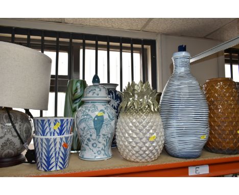 A LARGE GROUP OF PLANTERS AND LAMPS to include three Richard Harvey Mustard Pattern style vases, two small blue and white pla