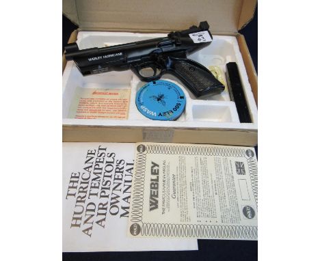 Webley Hurricane air pistol in original box with accessories. Over 18's only. (B.P. 21% + VAT)&nbsp;Not tested. Appears unuse