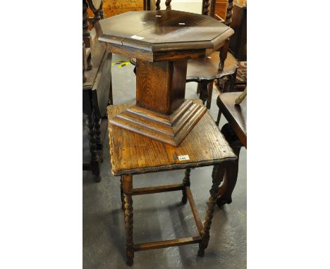Early 20th Century oak barley twist lamp table, together with an oak octagonal side table on a square stepped base. (2) (B.P.