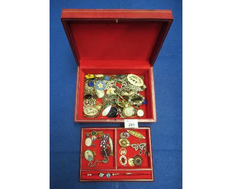 Red leather box of costume jewellery to include dress rings, brooches, reticulated white metal fish brooch, ladies cocktail w