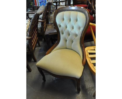 Victorian style mahogany finish framed button back easy chair. (B.P. 21% + VAT) 