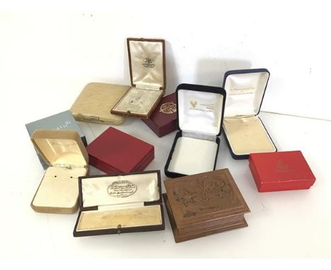 A collection of modern and vintage jewellery boxes including Goldsmiths &amp; Silversmiths Co. London, Collingwood &amp; Son,