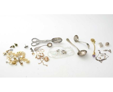 A selection of gold and costume jewellery, including, a cameo brooch in 9ct hold mount; a selection of gold earrings; a citri