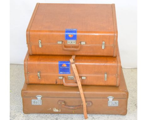 3 Vintage suitcases. Royal traveller and Globetrotter