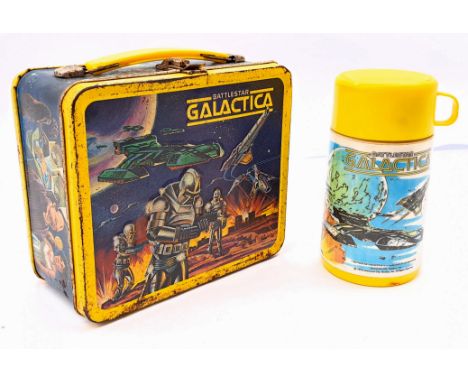 Aladdin Industries Battlestar Galactica 1978 metal lunch box, with clean plastic flask/thermos, scratches throughout and area