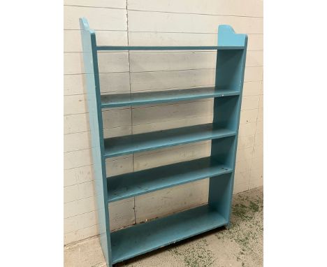 A painted open shelf bookcase (H154cm W98cm D28cm)