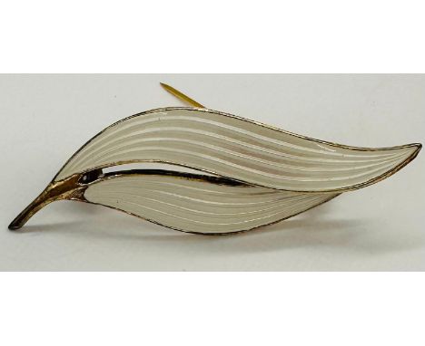 An Aksel Holmsen leaf silver and enamel brooch