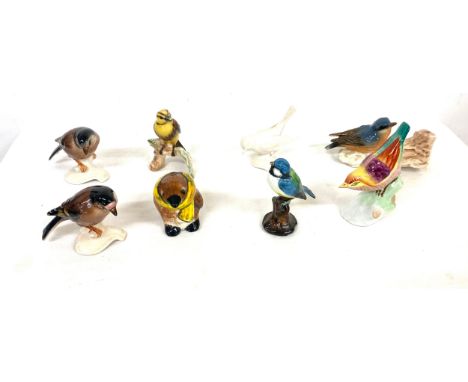 Large selection of assorted Goebel bird figurines 
