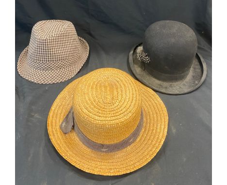 Selection 3 vintage gents hats, to include makers Dunn &amp; Co etc 
