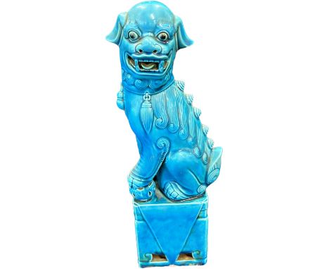 Vintage blue ornamental Chinese dog, approximate height 12.5 inches 