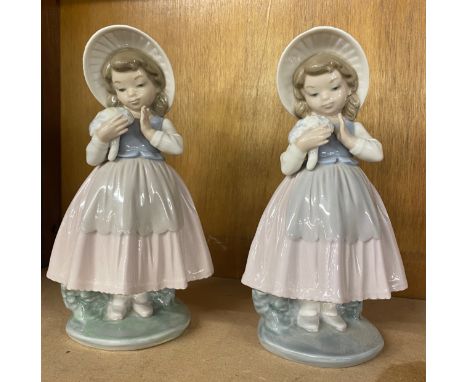 Matching Nao girl holding flowers wearing bonnet figures, height 20cm 