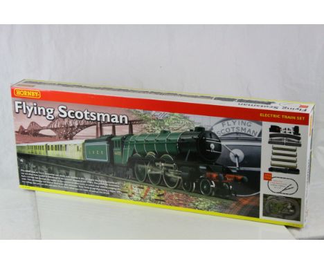 Boxed Hornby OO gauge R1039 Flying Scotsman train set complete and within original paper, with outer trade box 