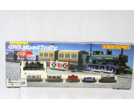 Boxed Hornby OO gauge R694 GWR Mixed Traffic train set with locomotive and 5 x items of rolling stock vg