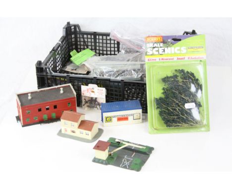 Collection of OO &amp; Dublo model railway accessories to include 2 x Hornby OO locomotives (Duchess of Montrose), trackside 